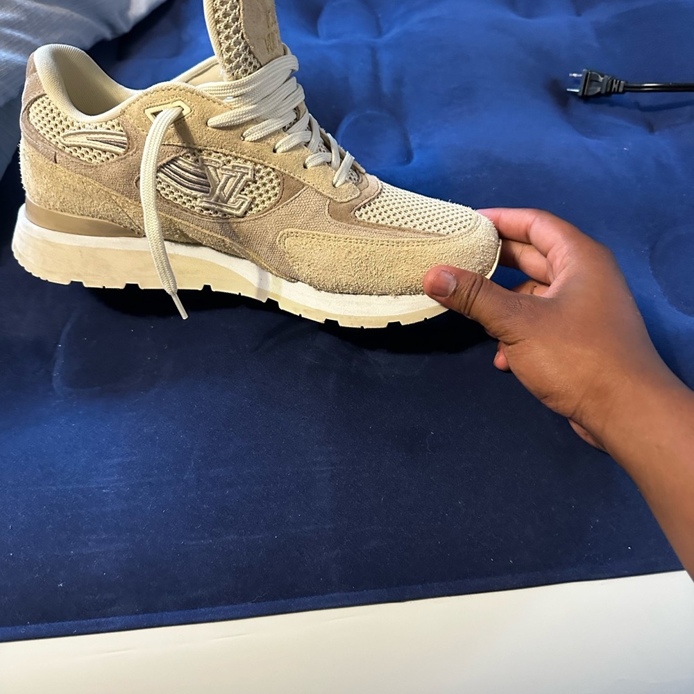 Louis Vuitton Cream Interior Sneakers